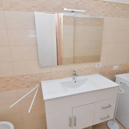Casa Nzinu A 170 Mt Dal Mare Di * Torre Colimena
