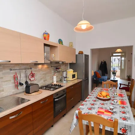 Holiday home Casa Nzinu A 170 Mt Dal Mare Di